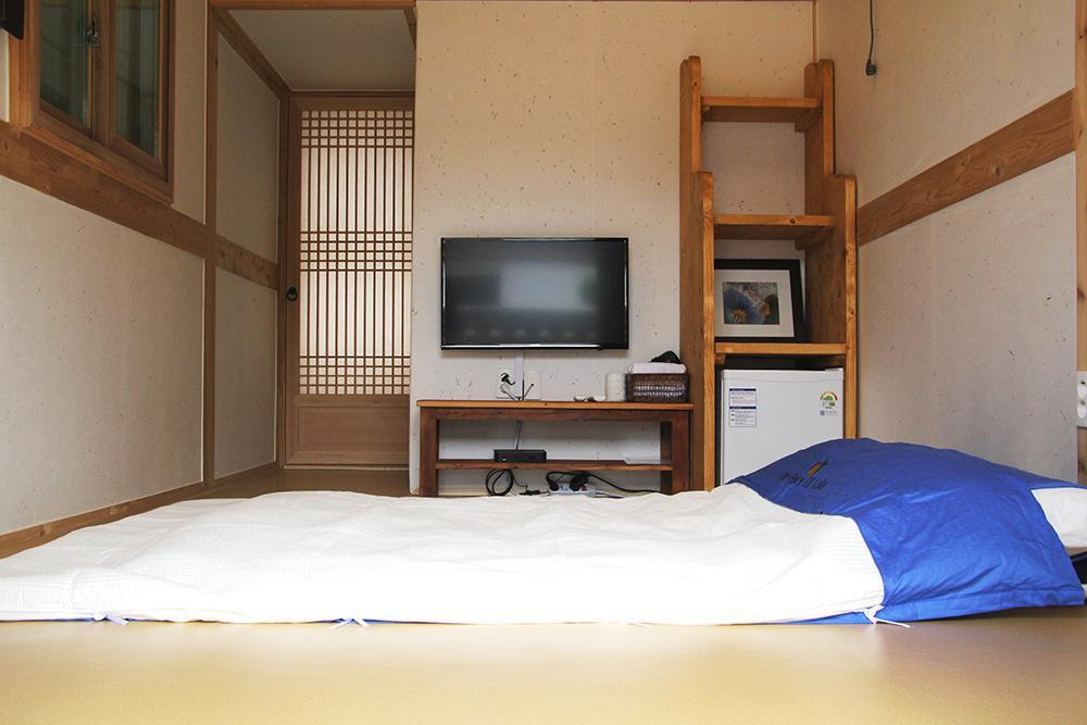 Yeonwoodang Guesthouse Jeonju Buitenkant foto